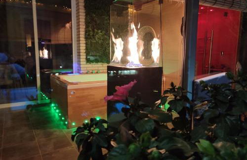Villa lujosa con spa, piscina y sala de juegos PRIVADOS - Foto 9