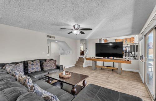 Strip-side Villa Pool, Mini Golf, Casino games - Foto 2