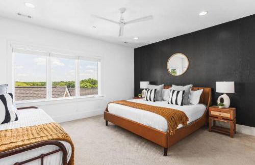 TWO Neighboring Homes Sleeps 24 Walk to 12 South - Foto 75