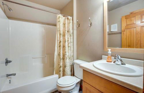 Lakefront Wisconsin Getaway with Kayak and Boat Dock! - Foto 11