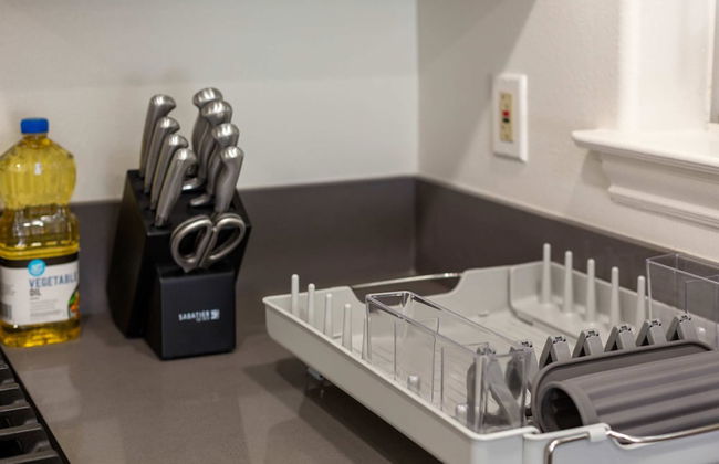 Elegant Pasadena Retreat Prime Comfort Awaits - Foto 51