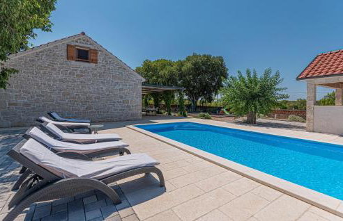 Two-Bedroom Holiday Home In Pakovo Selo - Foto 1