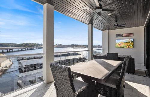 Lakefront Topsider Condo w/ Boat Slip, 2 Pools & Large Deck - Foto 51