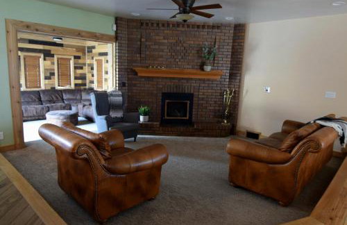 6 King Bedrooms, Sleeps 20, 8 Rooms, Bikes, HotTub - Foto 60