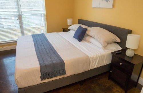 Tidy and Comfy 3BR, Balcony, WD, Free WiFi -E- - Foto 54