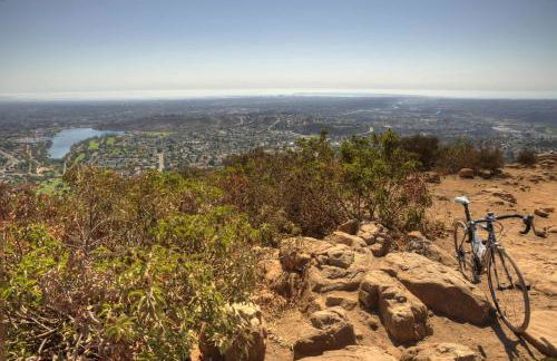 Executive Retreat - Renovated - Spacious - Views - Foto 42