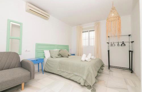 Preciosa Casa con Jardin y Piscina Privada en el Puerto de santaMaria - Photo 44