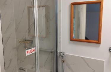 Two Birds Weekly Stay - Foto 21