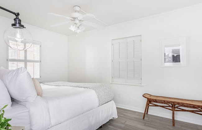 Cast Away by Avantstay Stunning Modern Home Near Beach w/ Two Kitchens - Foto 30