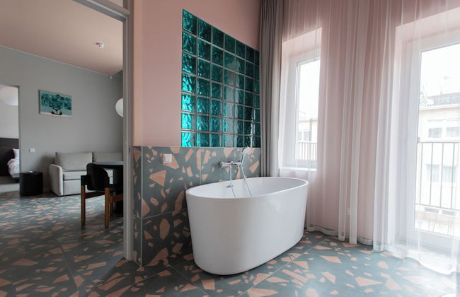 Resume Apartments - Photo 44