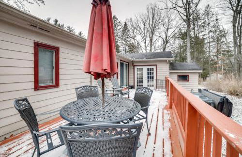 Rector Home with Hot Tub about 6 Mi to Ligonier! - Foto 21