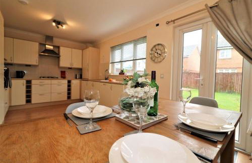 Signature - Angus House Glasgow - Photo 30