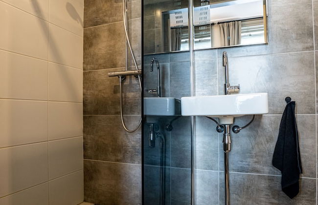 The Hogg House - Photo 14