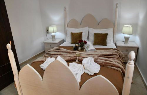 Kleopatra Deluxe Apt with priavte Jacuzzi - Photo 8