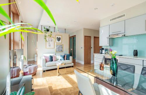 Welcome London Piccadilly Circus - Photo 2