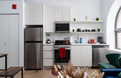 Peaceful Beachfront Loft Rooftop Gym - Photo 9