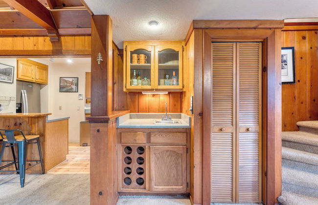 Riversong Lodge by Avantstay Sauna + Hot Tub On The Truckee River - Photo 14