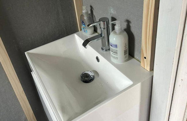 Large Glamping Hut - Riverview 13 - Photo 6