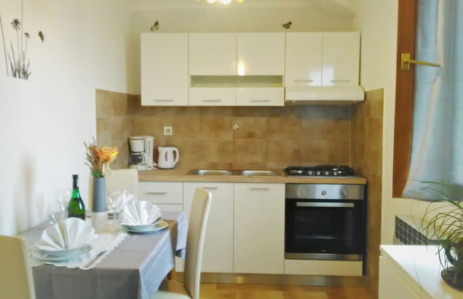 Vacation Pool Apartments - Photo 30