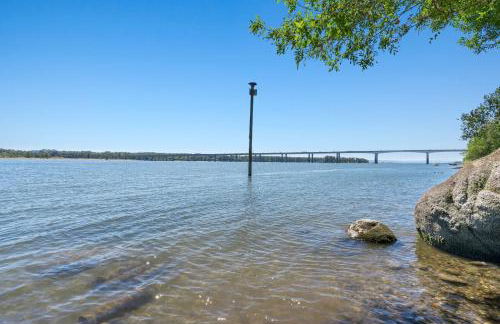 The Riverfront Retreat-Woods Landing - Foto 78