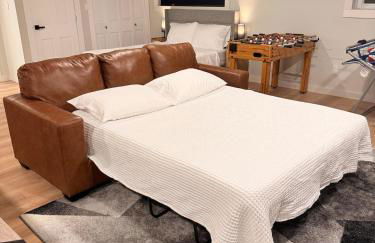 Huge Private Suite with Pool Table, Sauna & Fire Pit - Foto 19