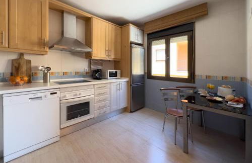 VillaHomes - Photo 7