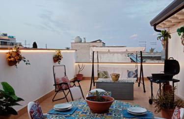 La Terrazza Solarium, in pieno centro 60m dalla stazione ferroviaria 700m dal mare - Foto 1