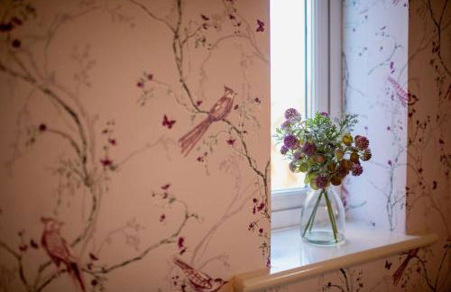 Augusta House - Andover - Photo 32