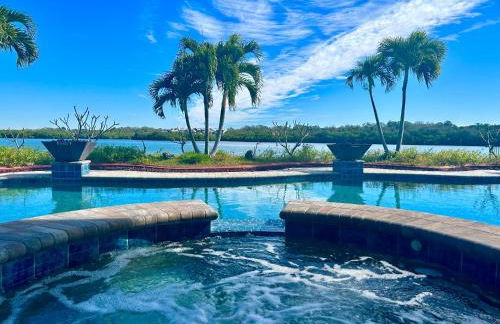 Guest suite - Waterfront -Pool & Hot tub- Walk to Beach - Foto 1