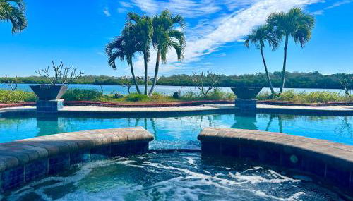 Guest suite - Waterfront -Pool & Hot tub- Walk to Beach - Foto 1