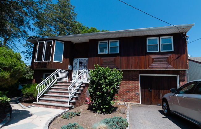 Cheerful & Beautiful 3-Bedroom Ranch - Photo 74