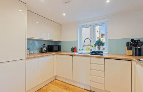 Cosy 1 BED w LOFT Sleeps 6 Close To Stations - Foto 13