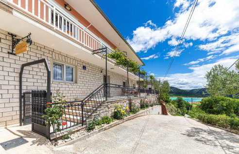 Awesome Home In Ricice With Sauna - Foto 13