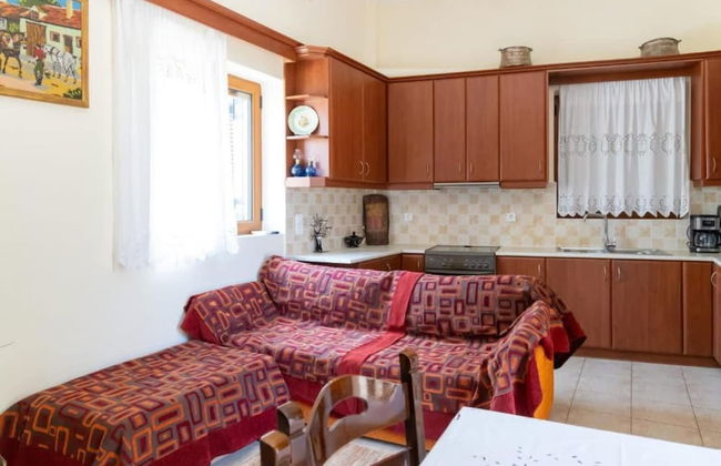 Platsa Seaview Retreat - A Stone-built Escape - Photo 8