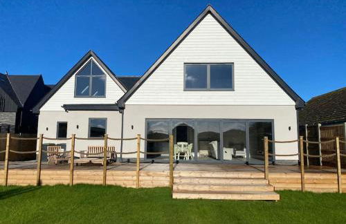 Brand New, Stunning Beachside House - Foto 31