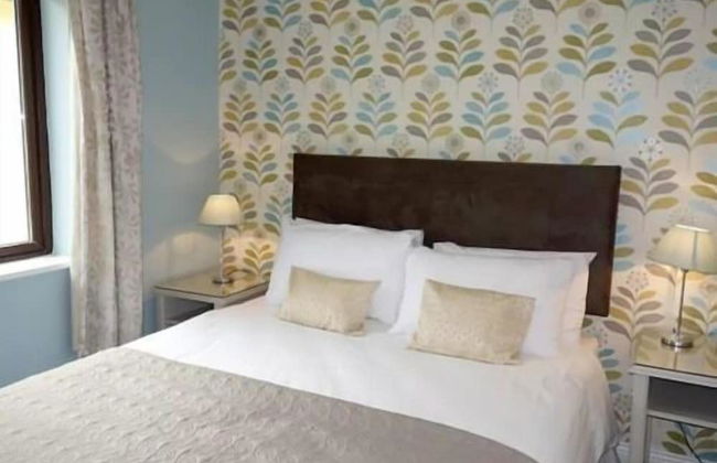 Cathedral View Apartments - Photo 9