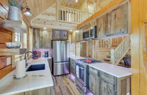 Peaceful Wyoming Cabin with Spacious Deck and Wet Bar! - Foto 8