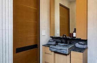 NEW! High-End Spanish Duplex | Luxury 3BR - Foto 45