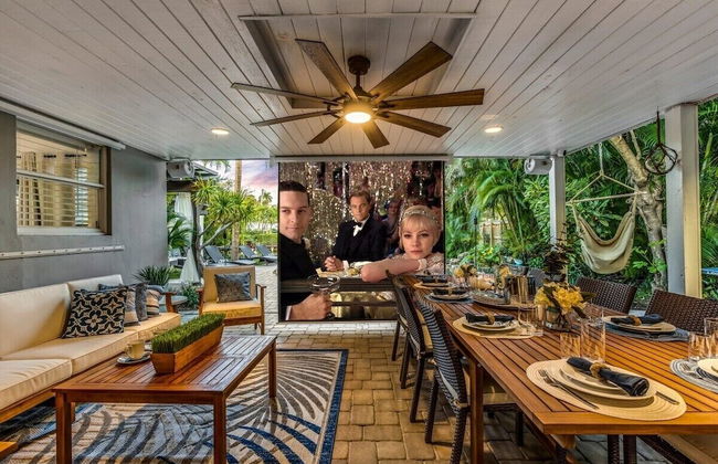 New Waterfront Oasis, Minutes to Beach, Eats, Shops - Foto 42