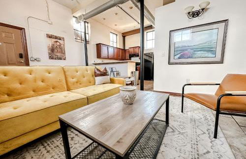 Sleepover 2BD 1BA Condos Downtown Springfield - Foto 62