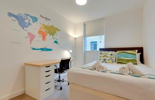 54 Woodpecker Way · Modern apartment near Addenbrookes Free parking Pass the Keys - Foto 29