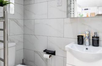 Deluxe studio Apartments - City Airport & Excel Ideal for Long stay - Foto 2