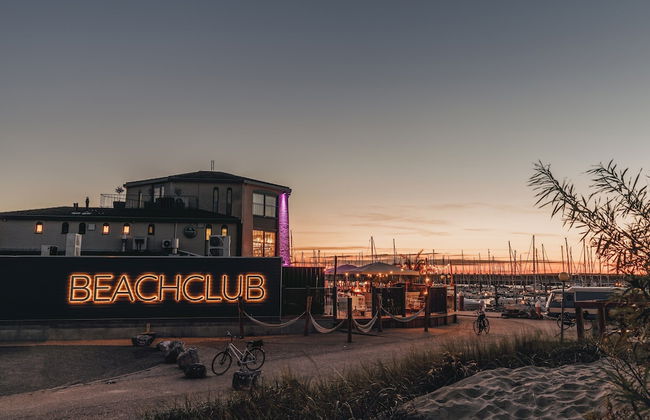 Chalet at Roompot Beach Resort Near the Coast - Foto 16