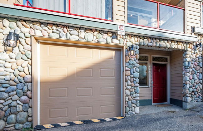 Treetop Getaway Ski In and Out Sleeps 10 - Foto 47