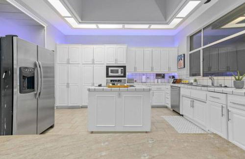 Massive 7BR Stunning MTN View Zen Retreat Pool and Spa - Foto 49