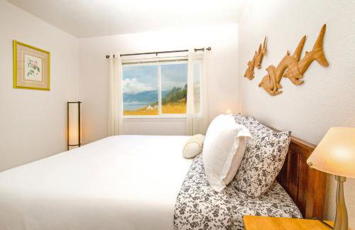 Magnificent Oceanview by OceanviewHotTubs Oceanfront! Shelter Cove, CA Tesla EV station - Foto 72