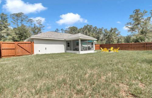 Bright & Colorful New Home 10 Min from Rainbow Springs - Foto 6