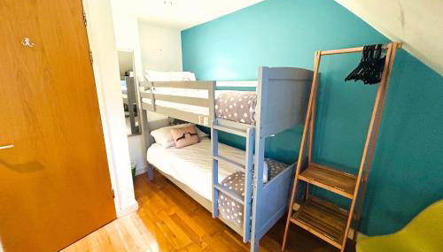 Majestic Mews with Free ParkingBy My Getaways - Foto 3, Other