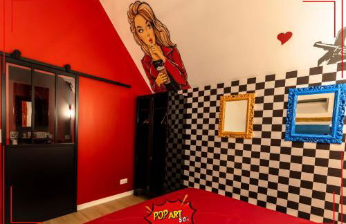 LOFT "POP ART 50's" Idéal PRO - Écran cinéma rétroprojecteur - WIFI Fibre - Borne arcade de jeu - Centre Ville - Foto 30