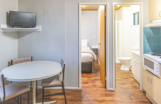 NRMA Warrnambool Riverside Holiday Park - Foto 35